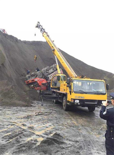 甘南上犹道路救援